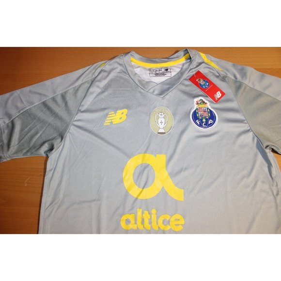 2018-19 FC Porto Football Club Jersey Shirt Top Medium New Balance NWT Soccer - Picture 2 of 4